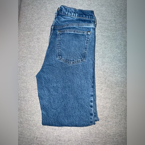 Abercrombie & Fitch the 90’s Straight Mid Rise Jeans - Picture 2 of 3